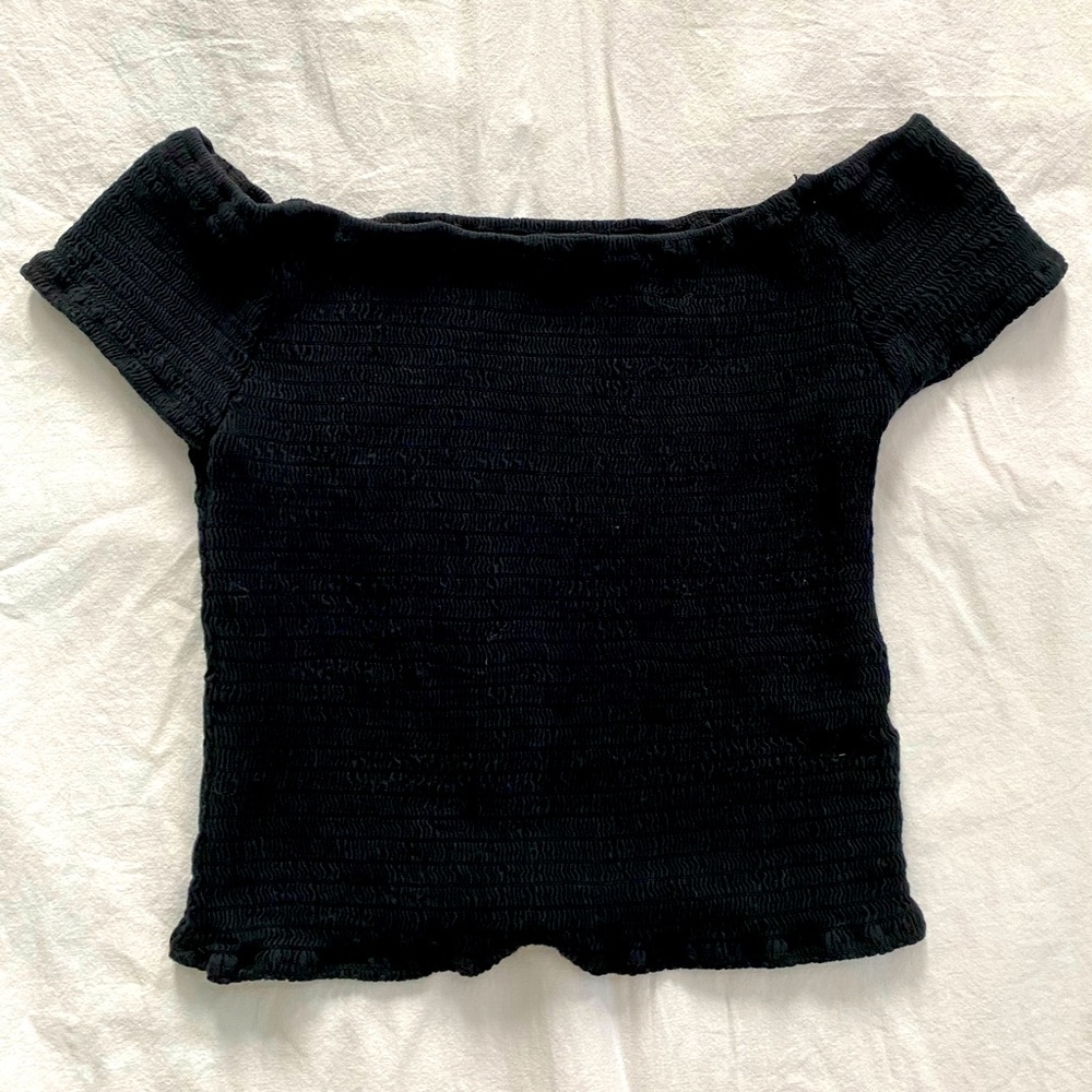 Brandy Melville Crop Top - black off the shoulder